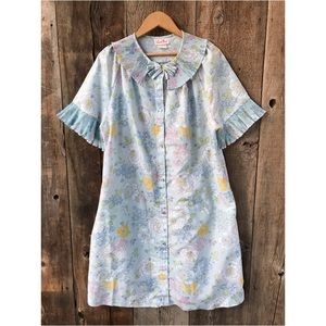 VTG 70s-80s Blue Floral Ruffled House Dress Robe